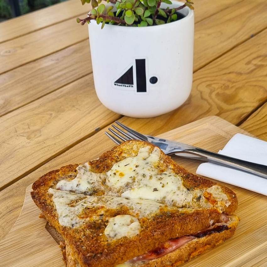 Coffee Shop at What The Fit 4 Magaliessig